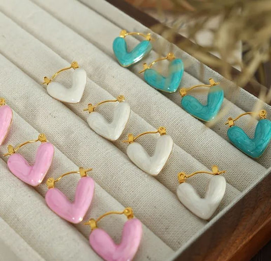 Aretes de corazón Amara rosas