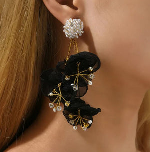 Aretes Azucena negros Aretes Azucena negros