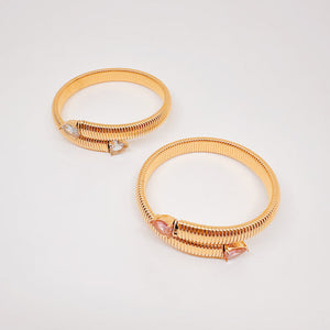 Pulsera Cassandra dorada con rosa Pulsera Cassandra dorada con rosa