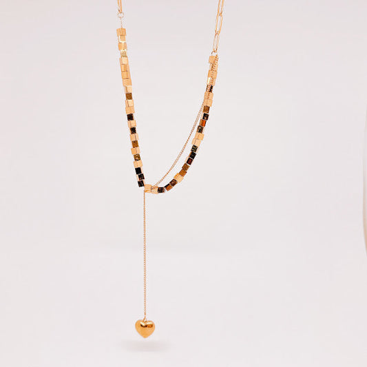 Collar Cubito con corazon dorado