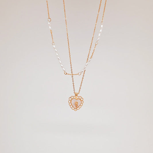 Collar Corazon aperlado dorado