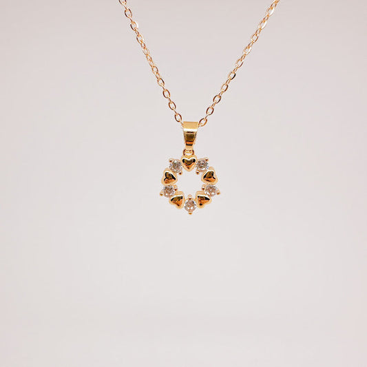 Collar Corazones y brillos dorado