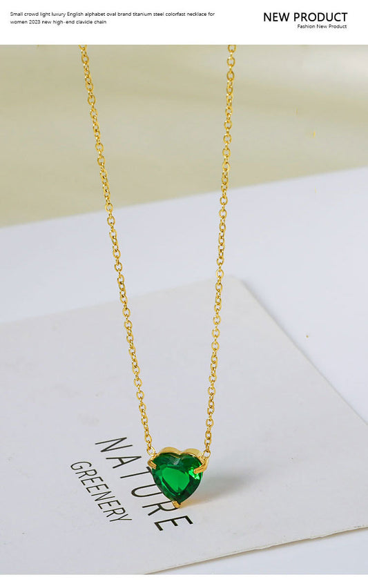 Collar romántico dije corazón piedra colores