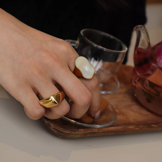 Anillo tendencia madre perla grande estilo chunky