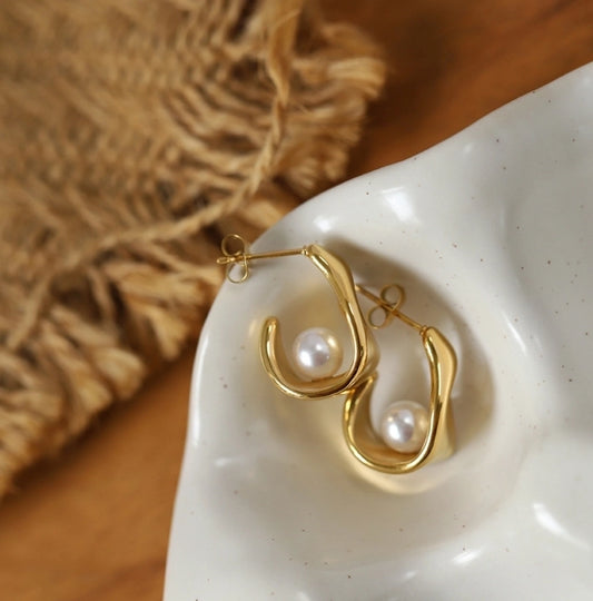 Arracadas elegantes con perla casual formal