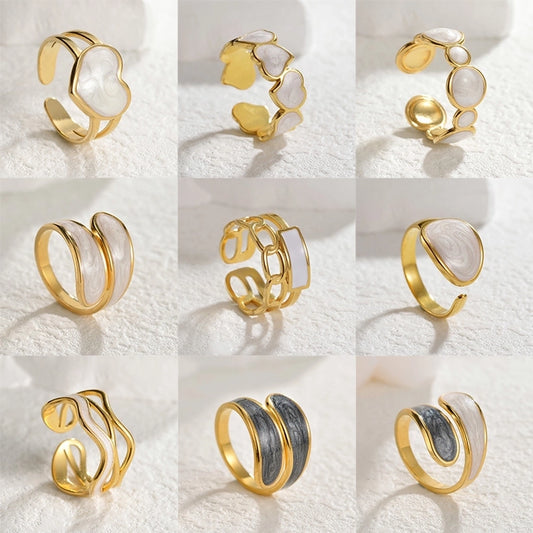 Anillos formas variadas blanco gris negro estrella corazón casual