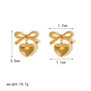 Aretes románticos de corazón con moño Aretes románticos de corazón con moño