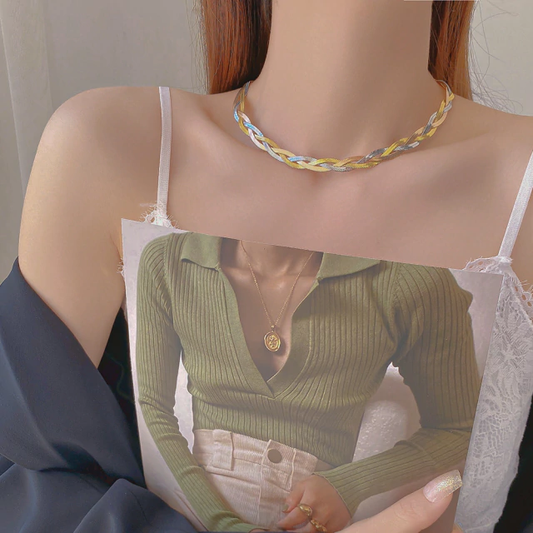 Collar entrelazado dorado, plata y cobre