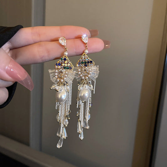 Aretes Victoria blancos