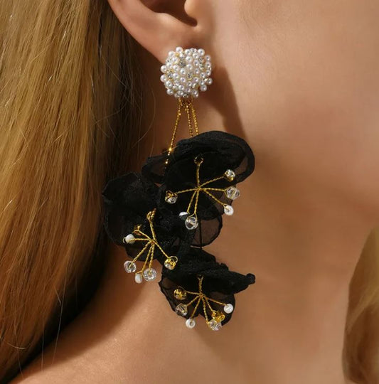 Aretes Azucena negros