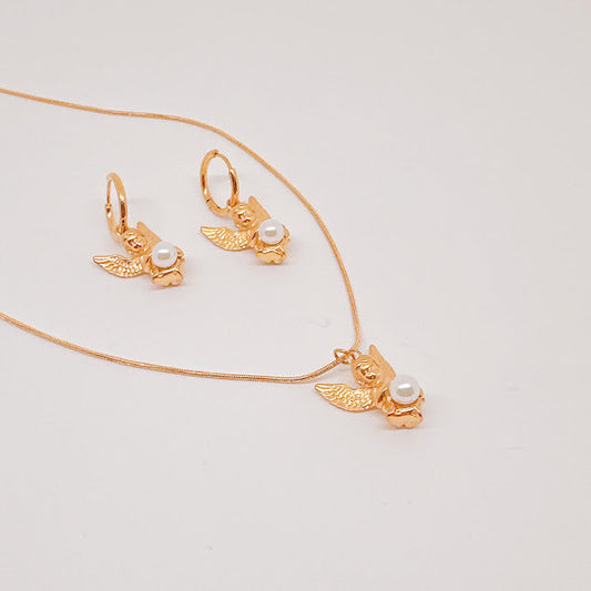Aretes Angel con perla dorado