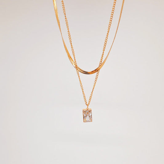 Collar Abril dorado