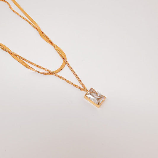Collar Abril dorado