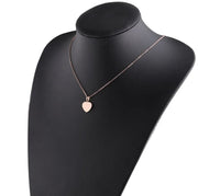 Mini dije de corazón plateado