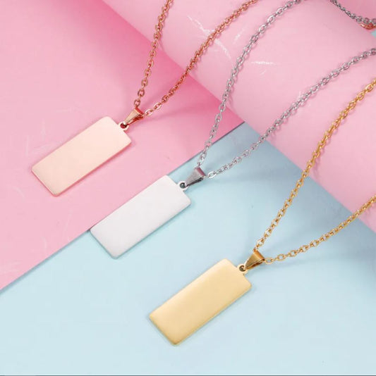 Collar plaquita vertical rose gold