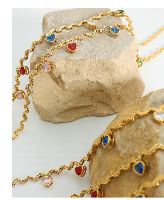 Collar estilo simple con corazones de circonias multicolor