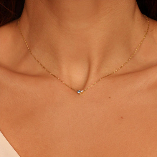 Collar con mini piedra circonia simple básico