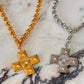 Collar de cruz estilo chunky casual tendencia