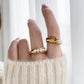 Anillos elegantes con perla diseños varios