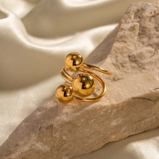 Anillo esferas varias elegante básico