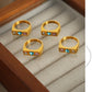 Anillo rectangular con piedras corazón cristal casual formal