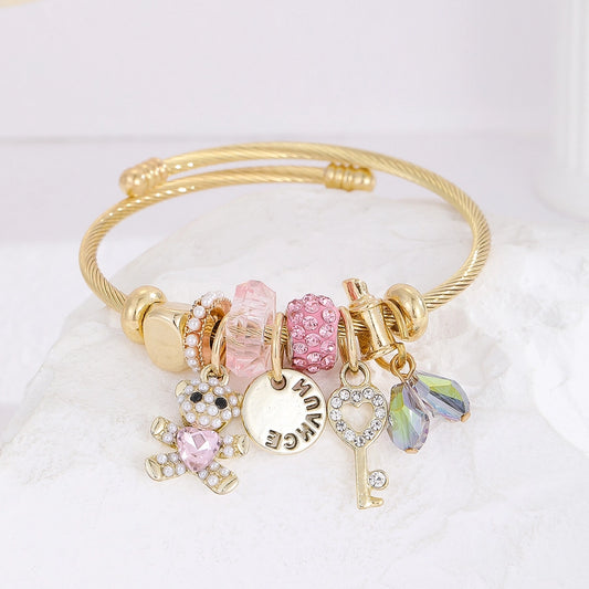 Pulsera charms diversos estilos colores tendencia