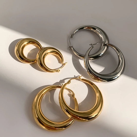 Aretes arracadas básicas estilo casual
