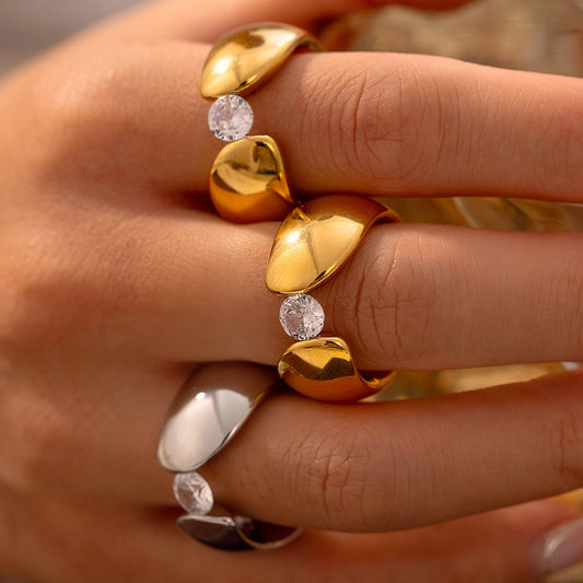 Anillo estilo chunky con piedra cristal