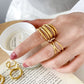 Anillos simples geométricos básico tendencia