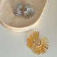 Aretes medio sol estilo etnicos elegantes básicos