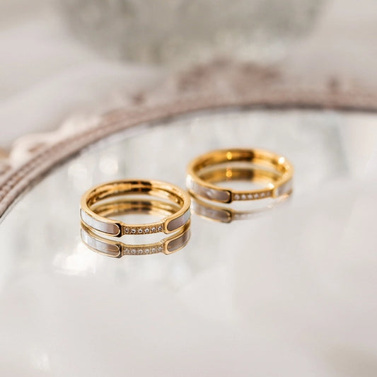 Anillo elegante blanco circonia romántico básico
