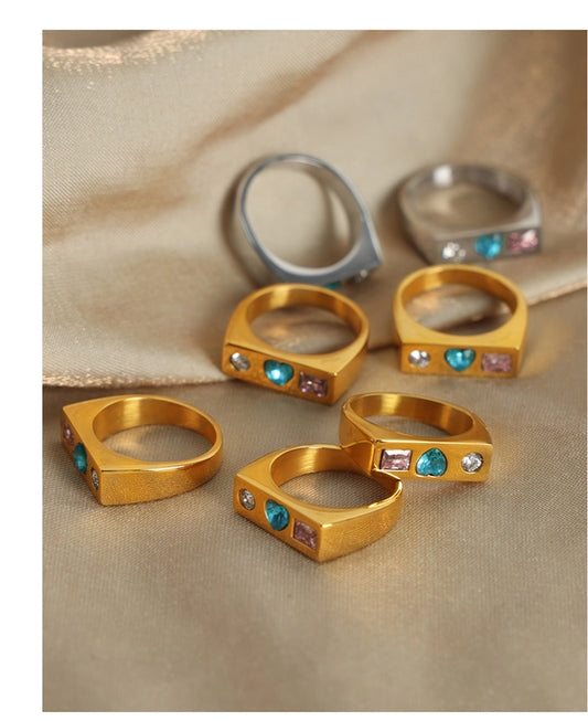 Anillo rectangular con piedras corazón cristal casual formal