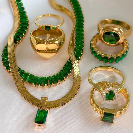 Set de anillos y collar verde jade vintage