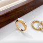 Anillos elegantes con perla diseños varios
